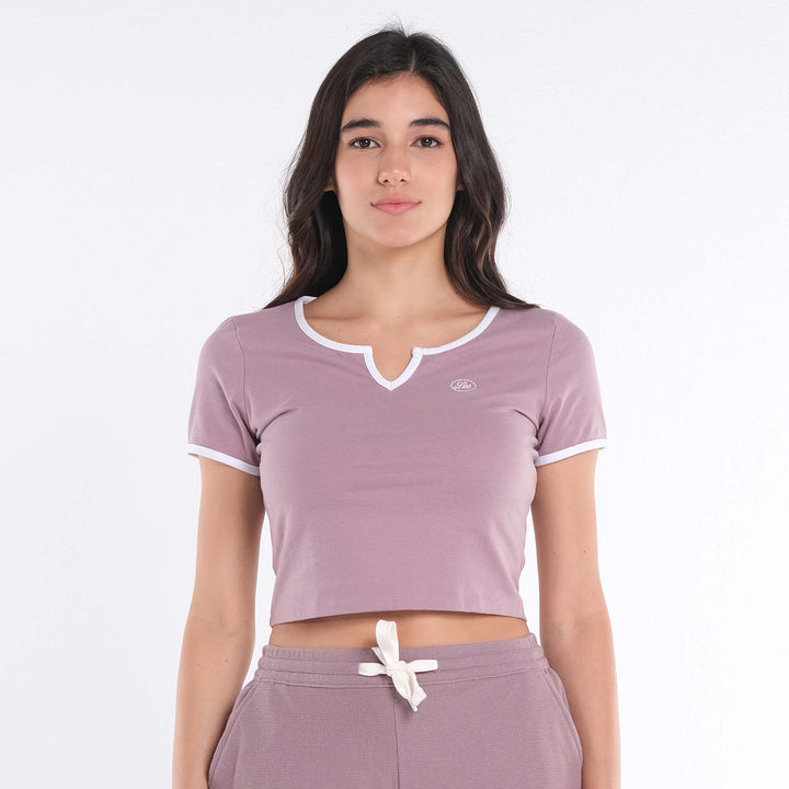 LEE LADIES FITTED CROP TOP WITH V-NOTCH NECKLINE