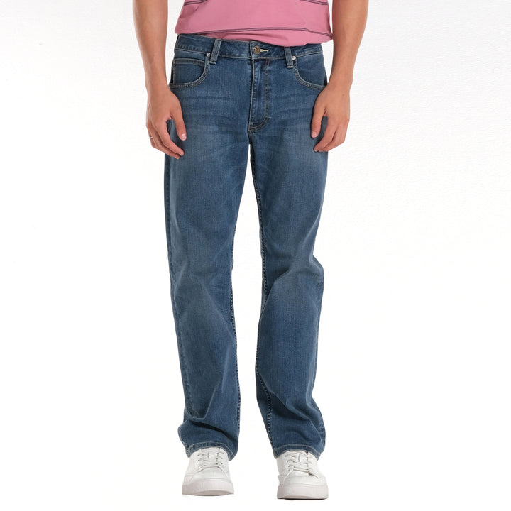 Lee Mens Denim Pants–Brooklyn Straight Fit in Sea Salt Worn